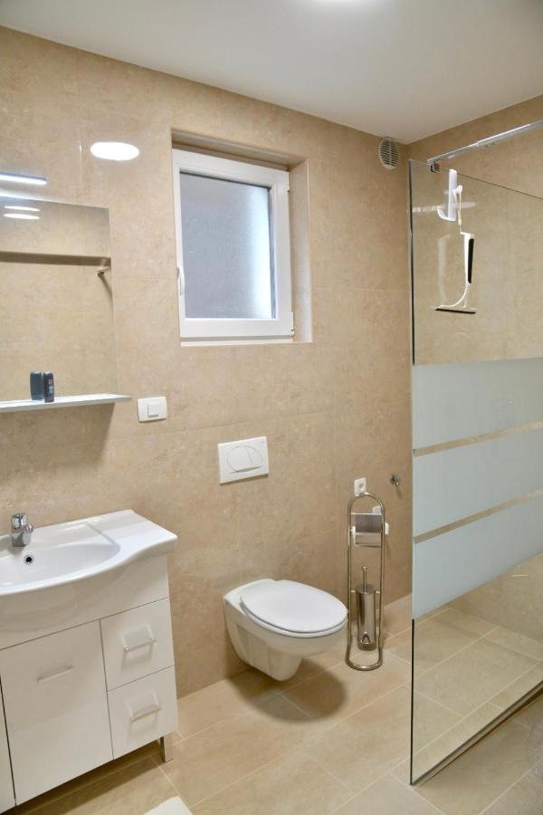 Stara Jezica Apartments With Wifi Liubliana Exterior foto
