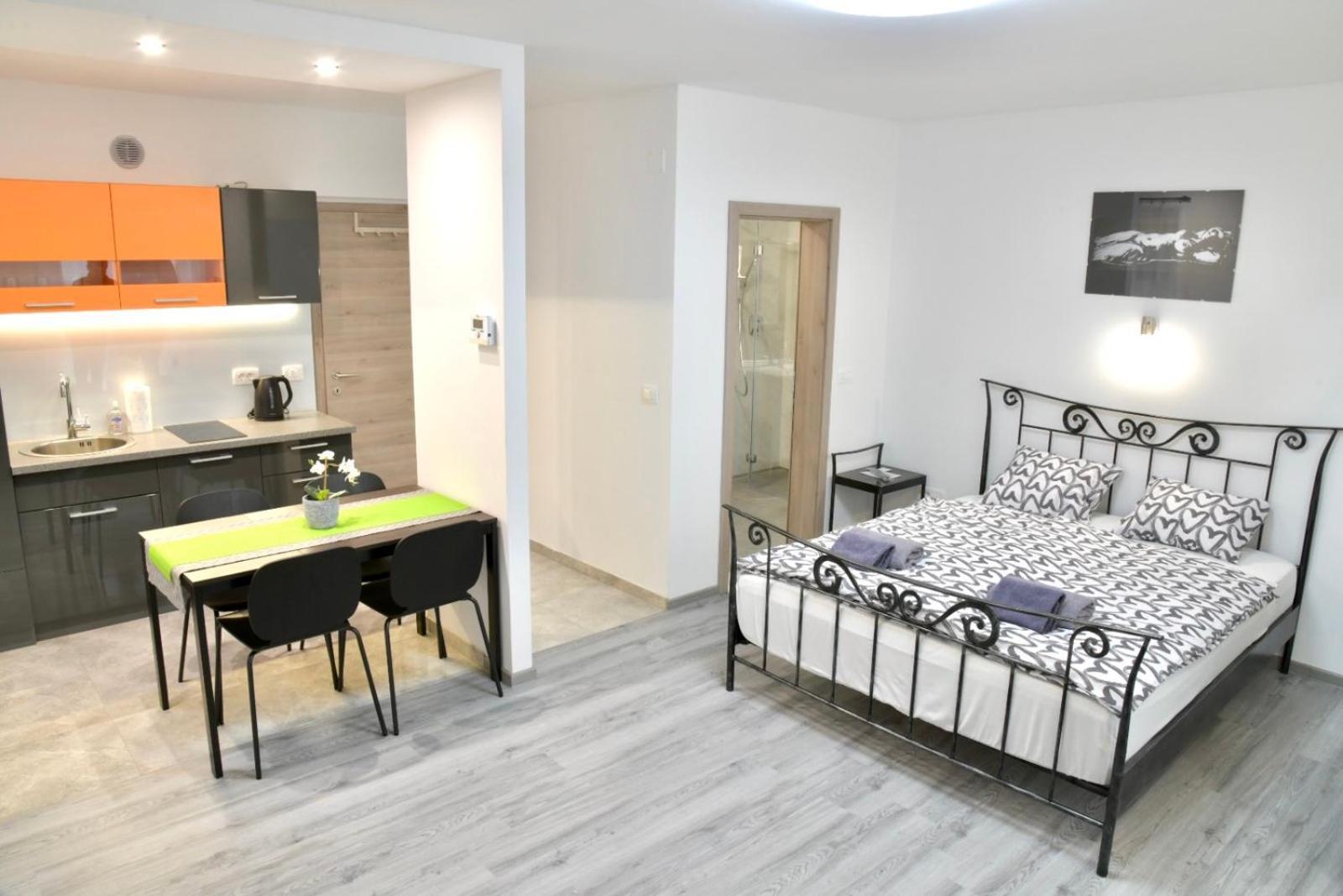 Stara Jezica Apartments With Wifi Liubliana Exterior foto